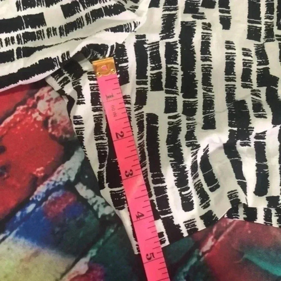 Apt 9 short‎ plus size 14 mid rise black/white - Picture 10 of 10